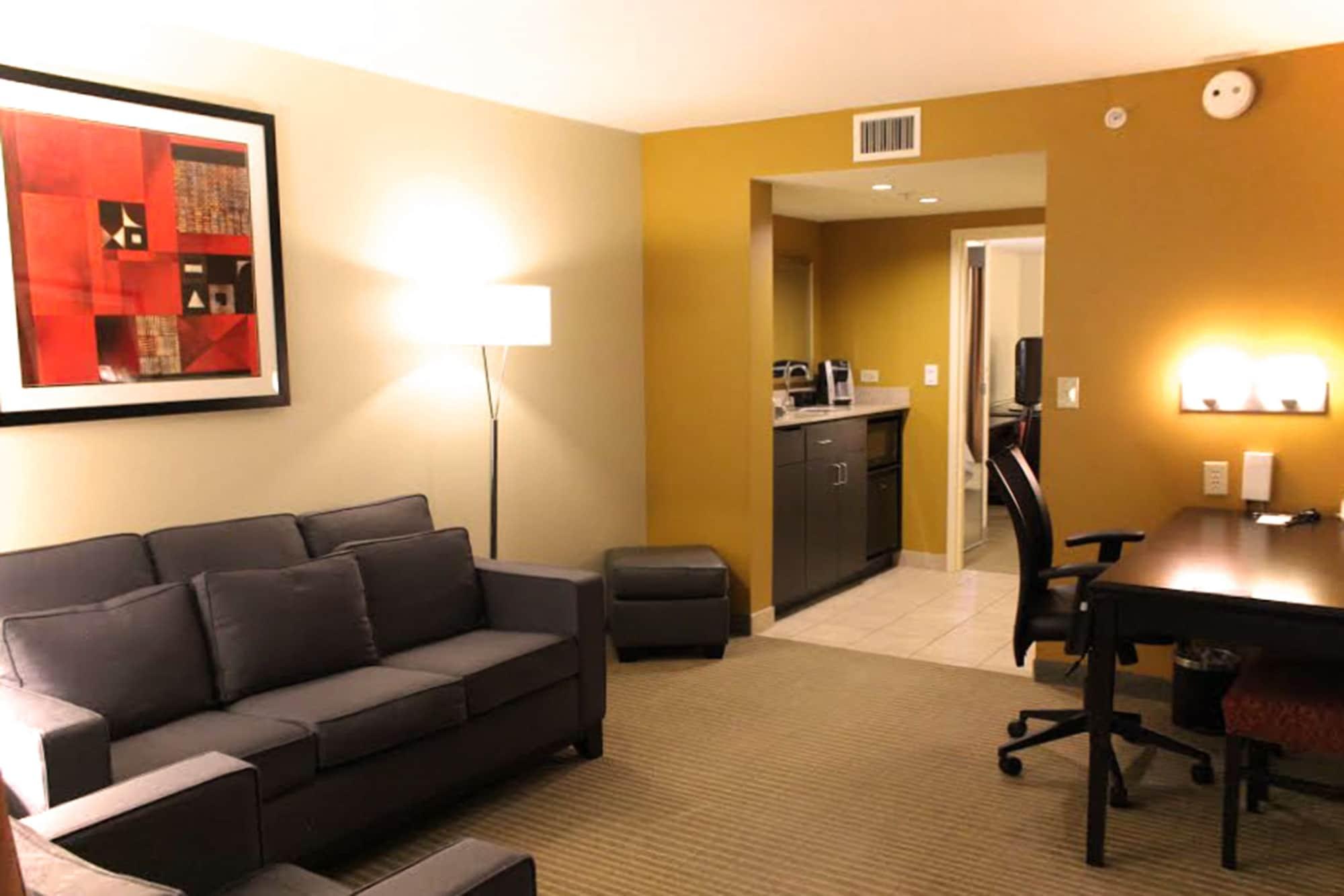 Embassy Suites By Hilton Laredo Exteriör bild