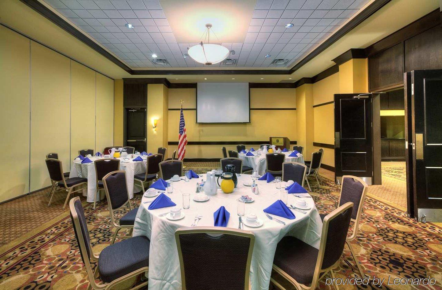 Embassy Suites By Hilton Laredo Restaurang bild