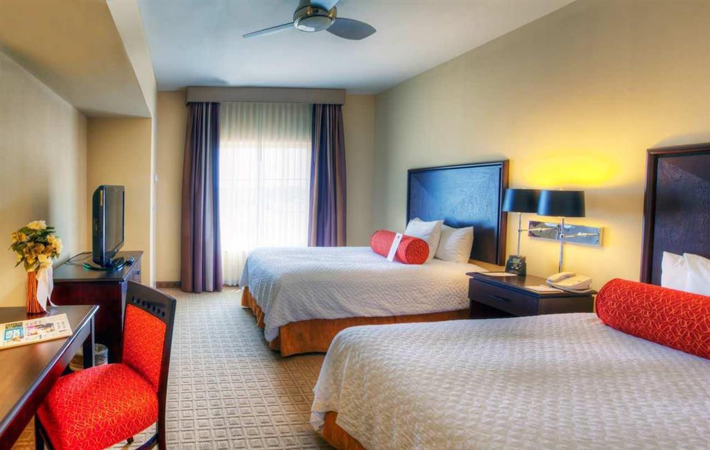 Embassy Suites By Hilton Laredo Rum bild